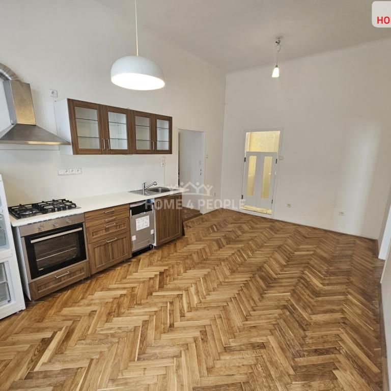 Pronájem bytu 2+1 62 m2 - Фото 1