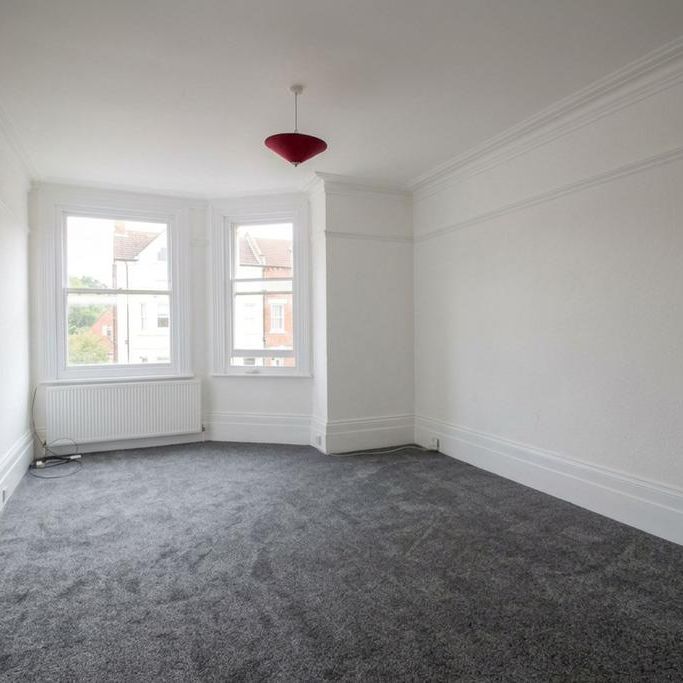 3 bedroom flat to rent - Photo 1