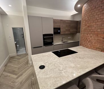 1beds Warehouse conversion - Photo 5