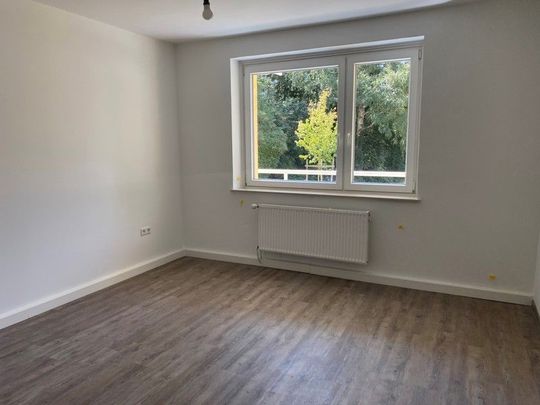 Renovierte 3-Zimmer-Wohnung mit Balkon - Photo 1