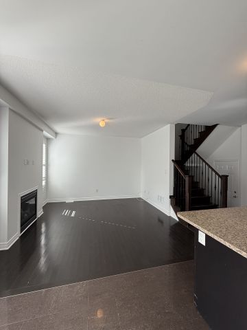 For Lease - 168 Durhamview Crescent, Whitchurch-Stouffville, Ontario - Photo 3