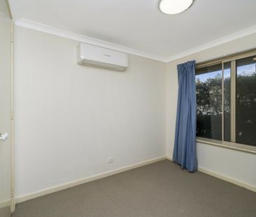 Delightful Villa in Prime Location - Photo 3