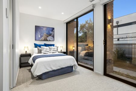 11 Sweetbox Walk, Malvern East - Photo 2