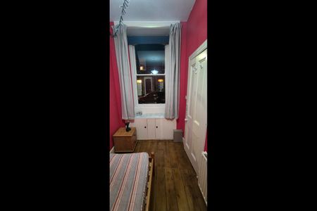 Room in a Shared House, Alderbank Place, EH11 - Photo 4