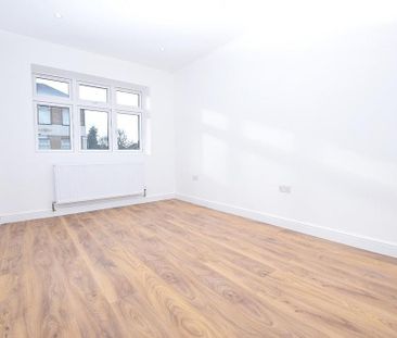 3 bedroom end of terrace house to rent - Photo 5