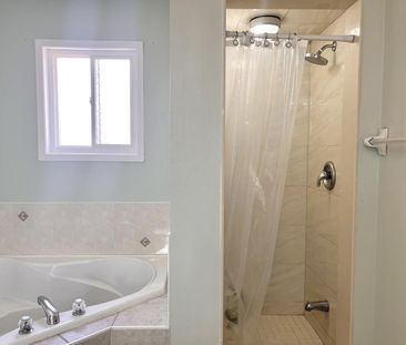 For Lease - 94 Four Seasons Circle, Brampton, Ontario - Photo 6