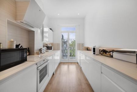 3 bedroom flat to rent - Photo 2