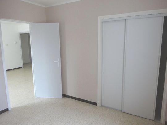 T3 63m²+PARKING 562€ H.C Nîmes route d’Uzès - Photo 1