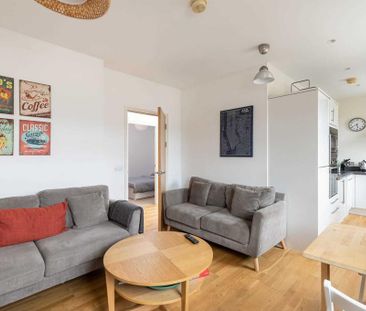 2 bedroom apartment to rent - Photo 2