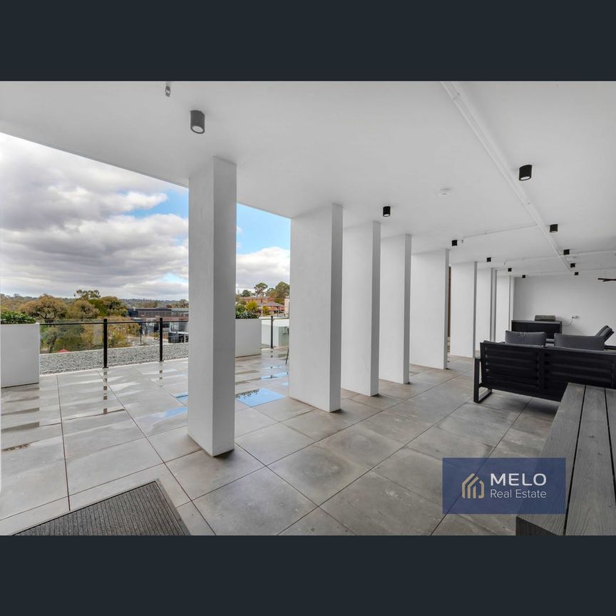 111/4 Poulter Avenue, Greensborough, Vic 3088 - Photo 1
