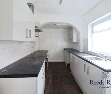 2 bedroom terraced house to rent - Photo 1