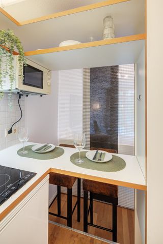 Sunny studio apartment in great location Maxvorstadt - Photo 2