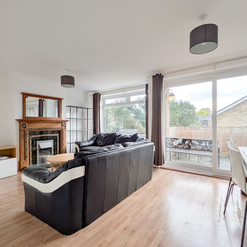 Derwent Street, London, SE10 - Photo 1