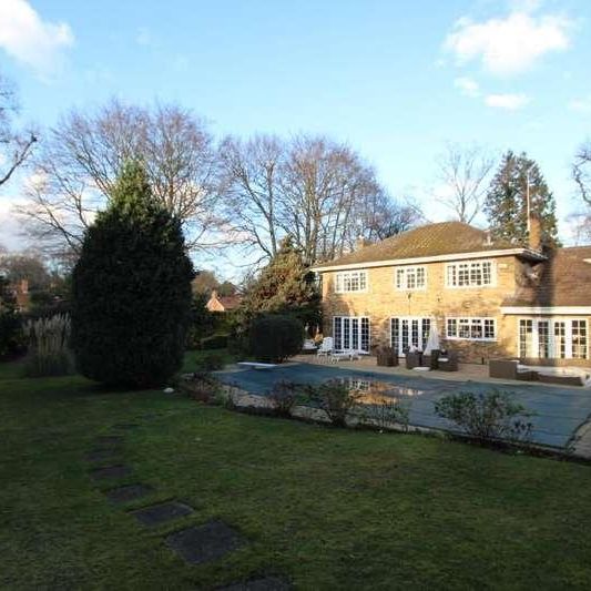 West Byfleet, Surrey, KT14 - Photo 1