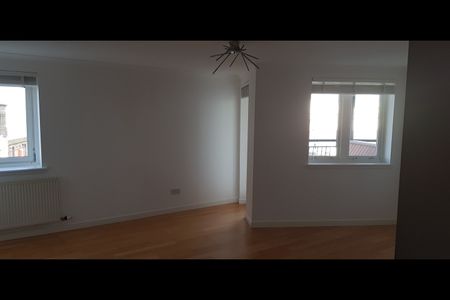 3 Bed Flat, Ocean Drive, EH6 - Photo 5