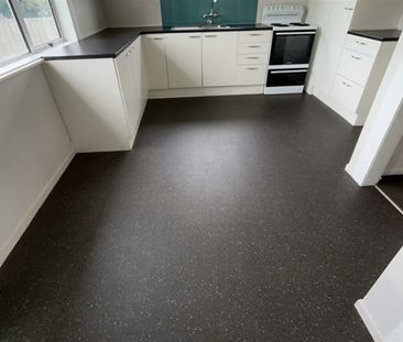 Warm, Modern 3-Bedroom Home - Taupiri - Photo 6