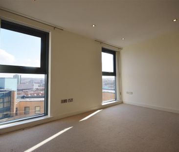 2 bedroom apartment to rent - Photo 4