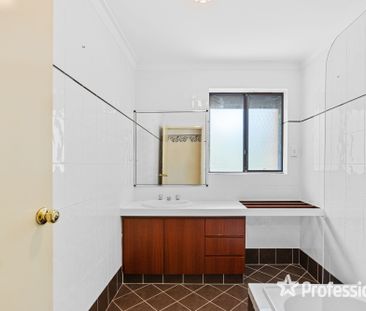 7 Arundel Court, Maida Vale WA 6057 - Photo 5