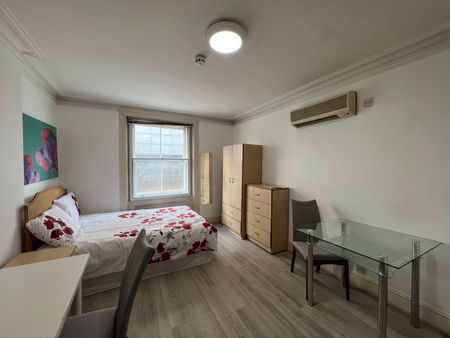 Large Double Studio - Photo 3