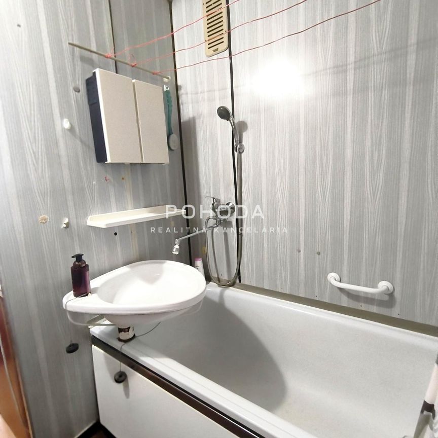 Prenájom 1-IZBOVÝ BYT S LOGGIOU 42m2 – FURČA - Photo 1