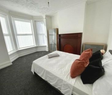 1 bedroom in a house share to rent - Photo 5