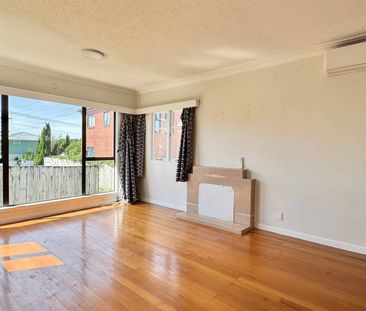 Spacious Family Home ! - Photo 2