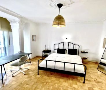 Room in a shared 5-bedroom apartment for rent in Castellana. - Foto 5