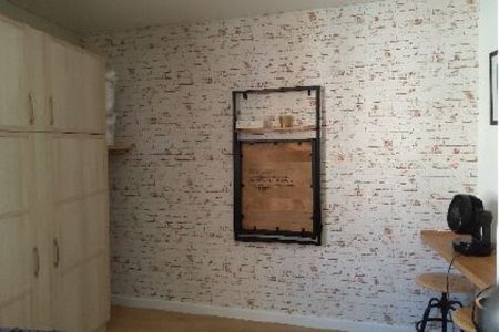 STUDIO meublé Proche Centre - Photo 3