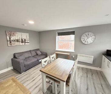 2 bedroom flat to rent - Photo 3