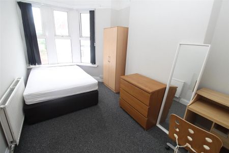 7 bedroom house to rent - Photo 3