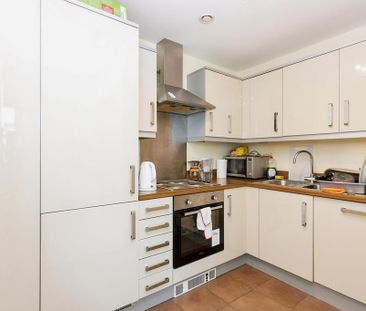 2 bedroom flat to rent - Photo 6