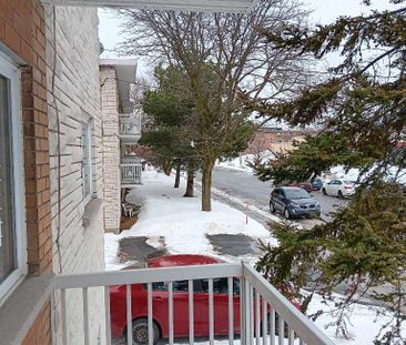 4 1/2 pièces, Rue Lamarre, Vieux-Longueuil (près centre Jacques-Car... - Photo 2