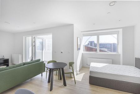 Studio to rent - Photo 2