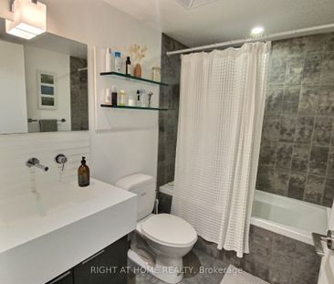 550 Wellington Lofts 55 , #909 - Photo 2