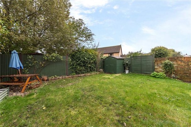 3 bedroom detached house to rent - Photo 1
