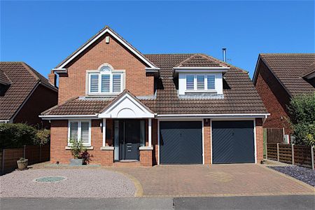 4 Bedroom - Photo 3