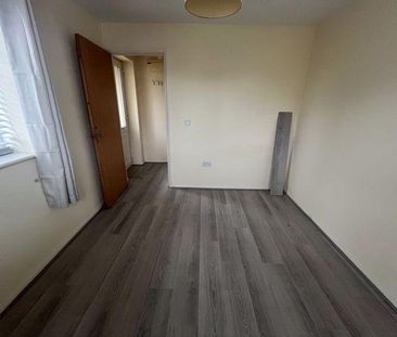 1 bedroom ground floor flat to rent - Photo 5