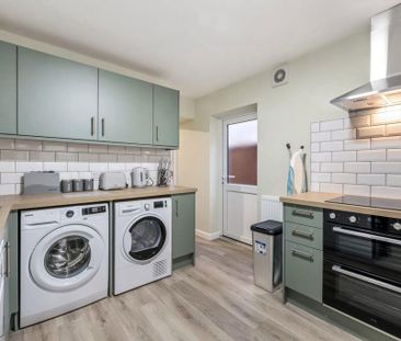 1 bedroom in a house share to rent - Photo 4