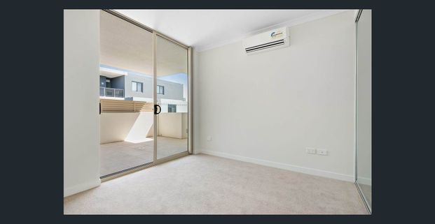 Immaculate 1 Bedroom Apartment - Photo 1