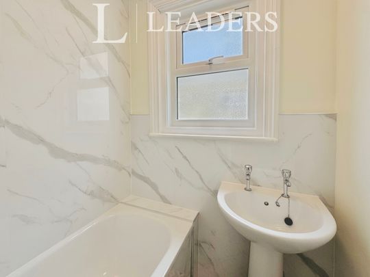 3 bedroom maisonette to rent Victoria Street, Felixstowe, IP11 - Photo 1