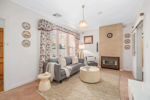 “Stunning Family Home in Prime Location” - Photo 1