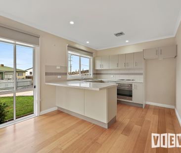 2/69 Mayfield Street, Mayfield TAS 7248 - Apartment For Rent | Domain - Photo 2