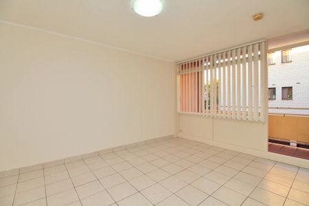 14/17 Lawson Street, Fairfield. - Photo 3