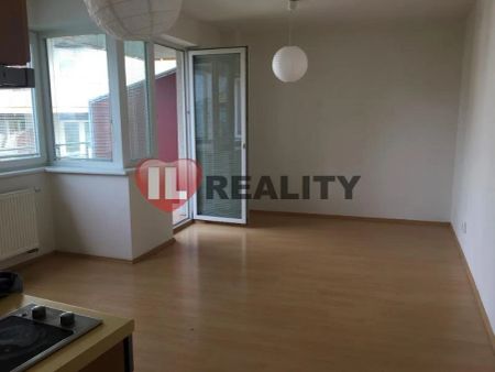 Pronájem bytu 1+kk 34 m2 - Photo 3