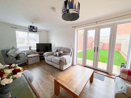 3 bedroom semi-detached house to rent - Photo 1