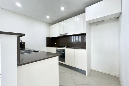 3406/15 Charles Street, - Photo 5