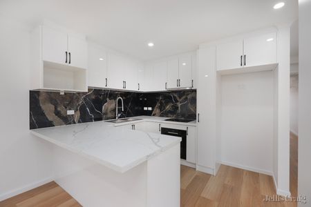 24 Burbidge Drive, Williamstown - Photo 3