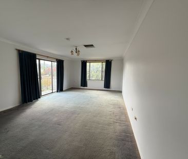 Charming 2-Bedroom Unit in Prime East Tamworth Location - Photo 2