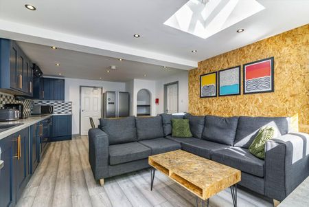 6 bedroom house to rent - Photo 2