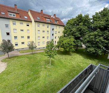 Geräumige 2 ZKB mit Balkon - Foto 1